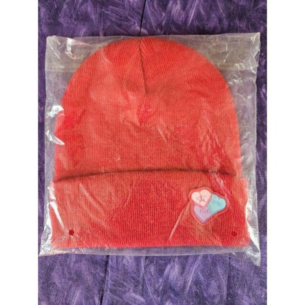 JEFFREE STAR Exclusive Valentine Heart Beanie Knit Red Hat Toque Limited Edition